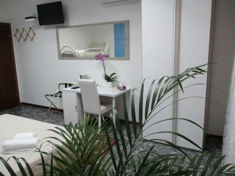 Maxim Rooms Róma Kültér fotó