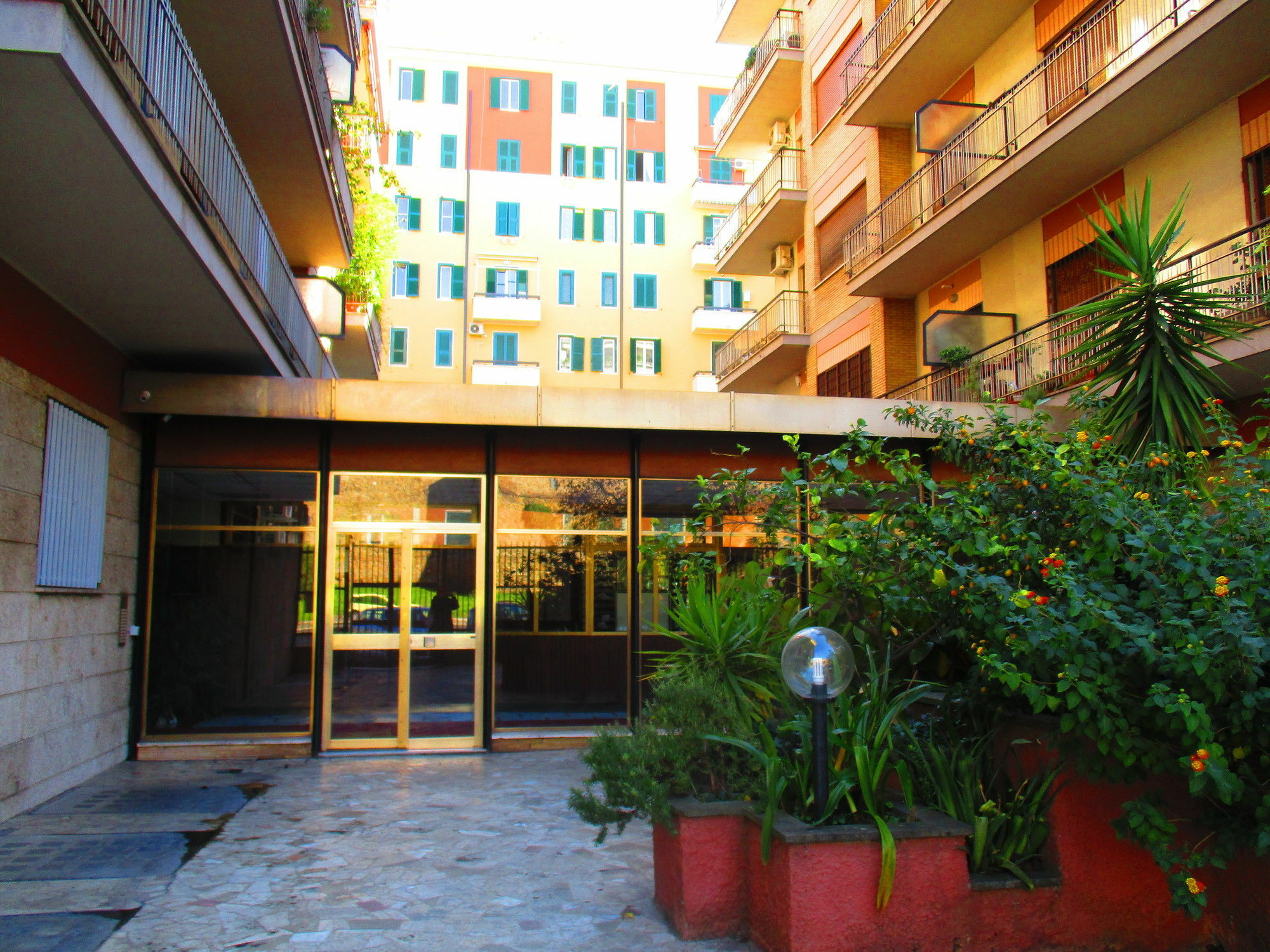 Maxim Rooms Róma Kültér fotó