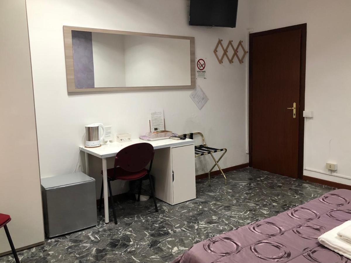 Maxim Rooms Róma Kültér fotó